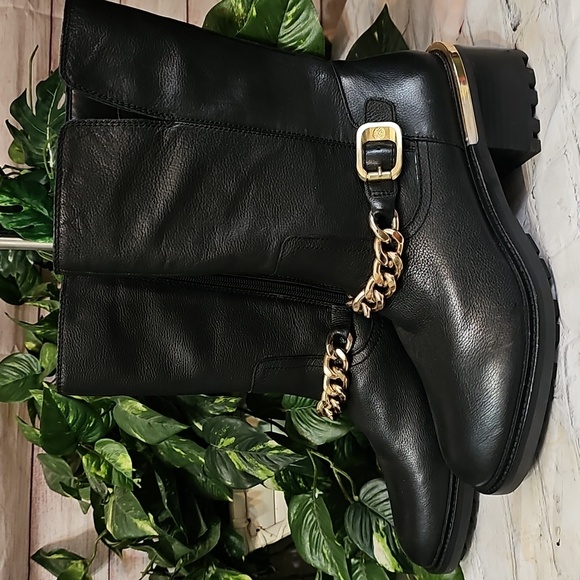 Vince Camuto Keshilla Gold Chain Black Chunky Heel Boots 10 NWOT - Picture 1 of 12